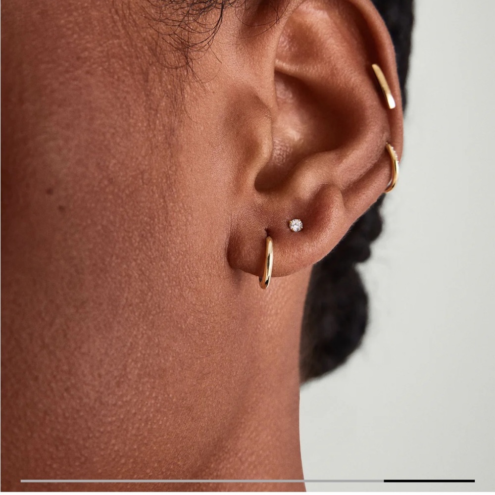 Mejuri mini hoops 14k gold